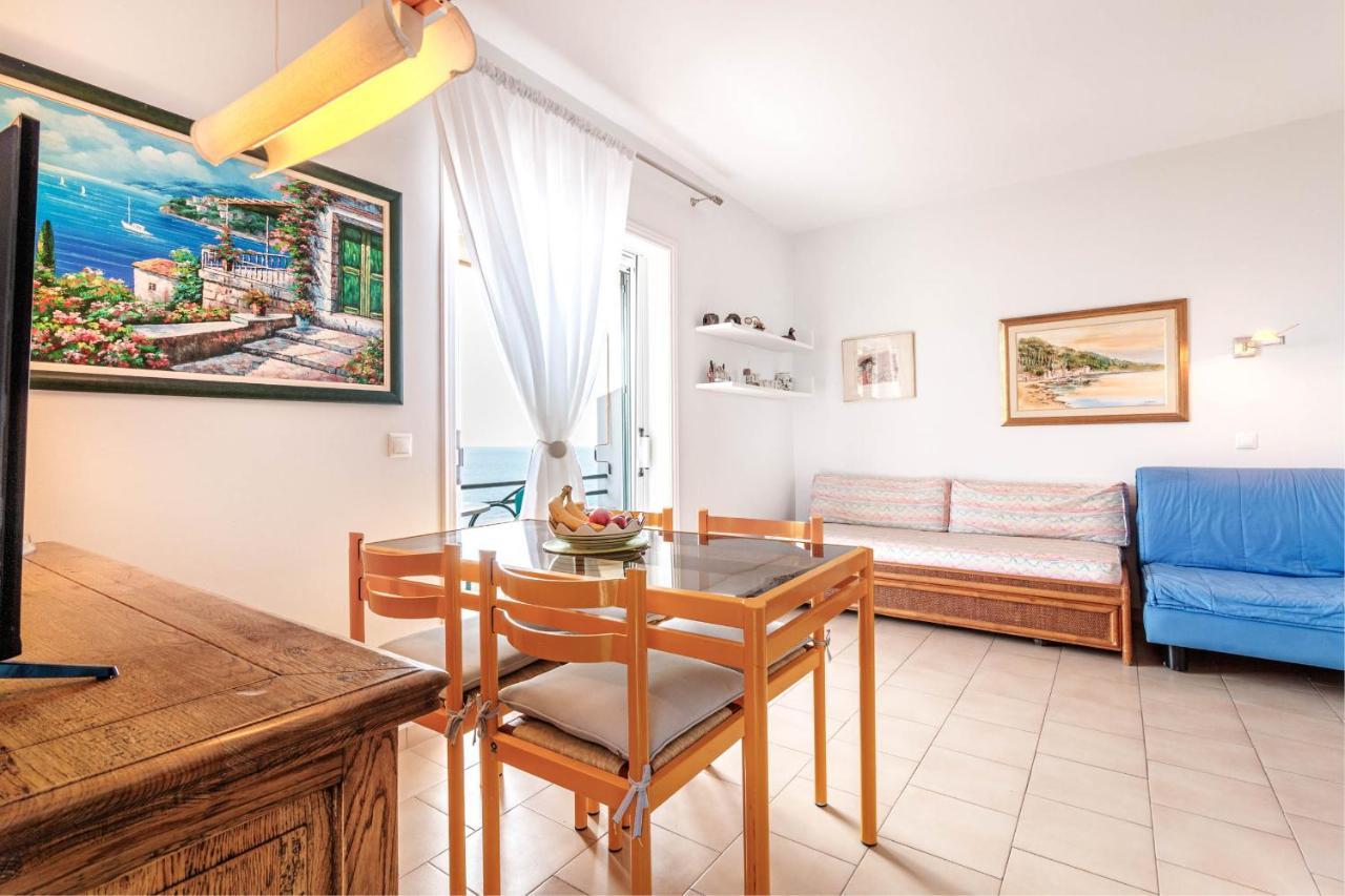 Glyfada New Era Home 107 Menigos Resort Apartments Eksteriør bilde